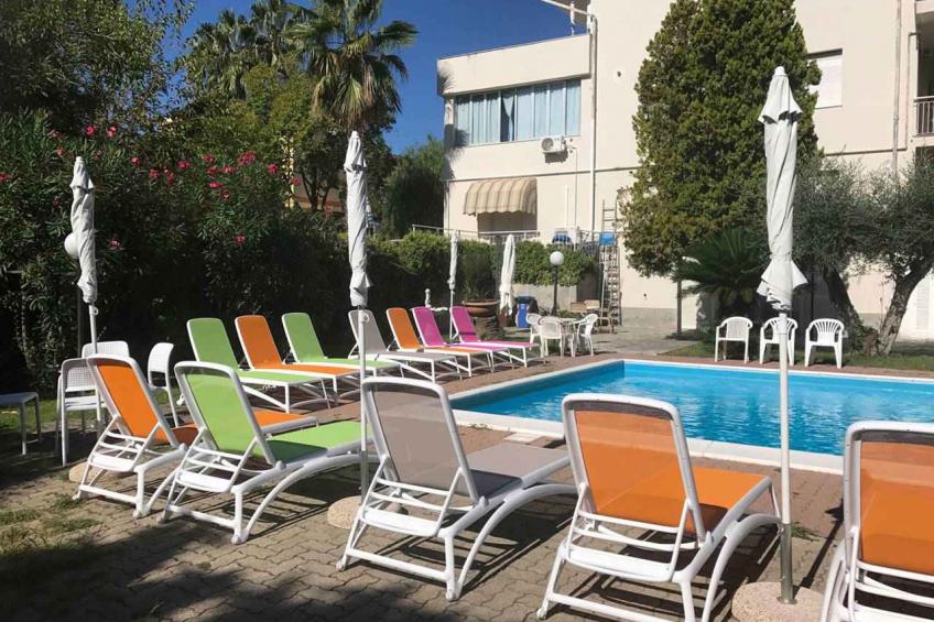 Vakantiewoning met internet, airconditioning, balkon en zwembad - VW-RF48P - foto 4