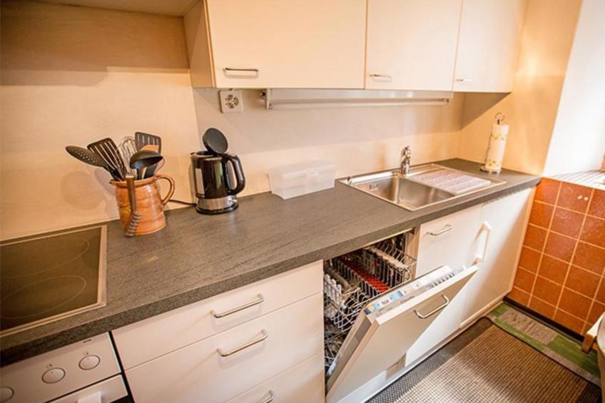 Tgesa Munts 2 EG Appartement/Fewo, Dusche oder Bad, WC, 3 Schlafräume - foto 15