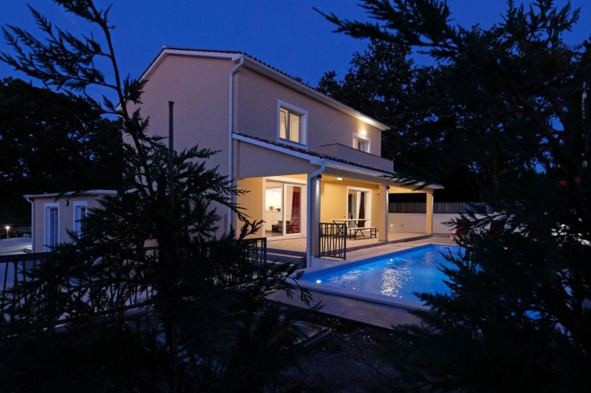 Newly built (2018), fully detached holiday villa with a private swimming pool - foto 9