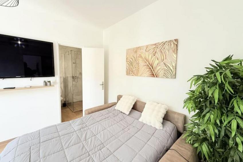 06cp - Beau T2 Super équipé Avec Terrasse - foto 14