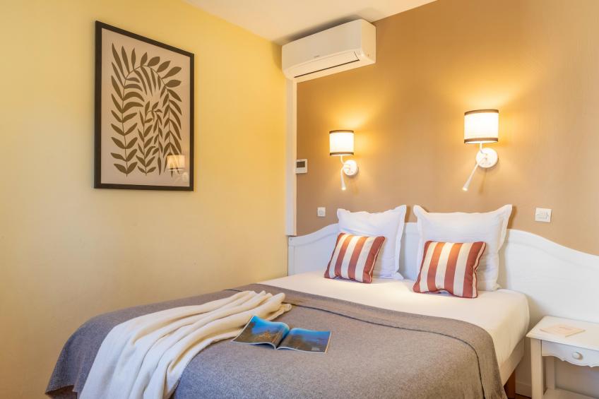 Pierre & Vacances Village Pont Royal en Provence Apartment 7 people - 1 bedroom + 1 sleeping alcove - Balcony or balcony - Air-conditioned - Renovated - foto 3