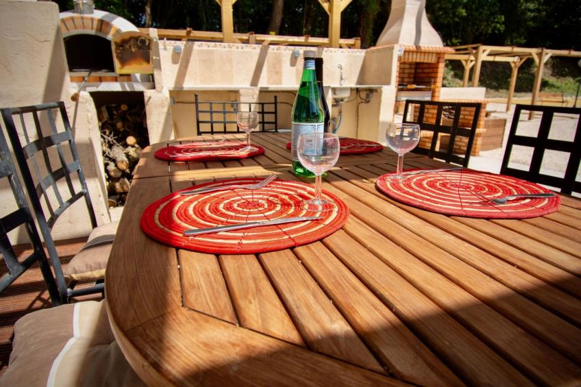 Leonie's Gîte Moulin de Tartay in Avignon - foto 5