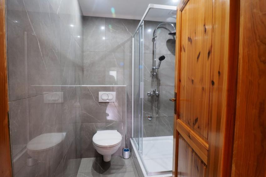 Apartments & Rooms Latin - Two Bedroom Apartment with  Balcony and Garden View - foto 17