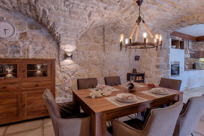 Luxuriöse Steinvilla "Mariva Tribalj" mit Pool - foto 18