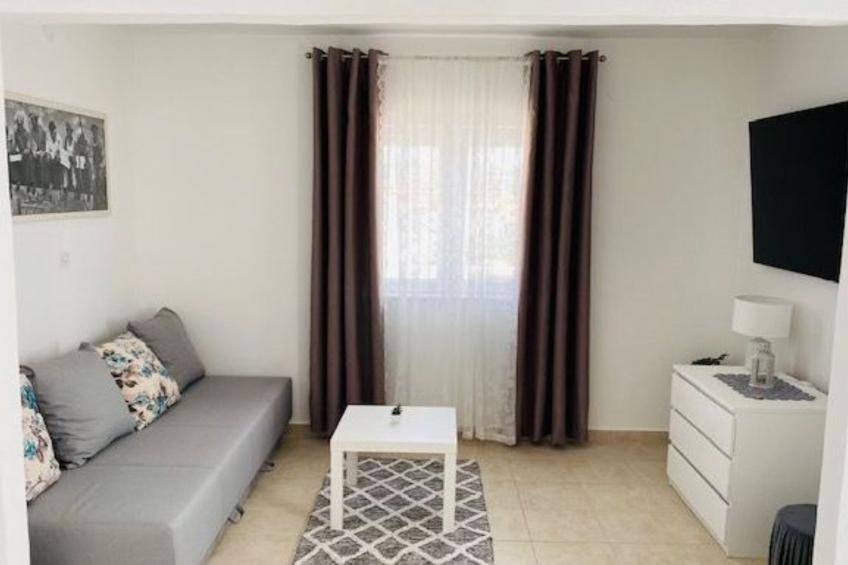 Villa Brazza - Two Bedroom Apartment with Sea View A3