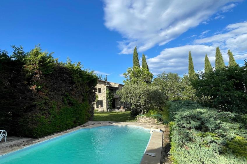 La Familiale - Maison provençale avec piscine et vue imprenable sur Gordes - foto 11