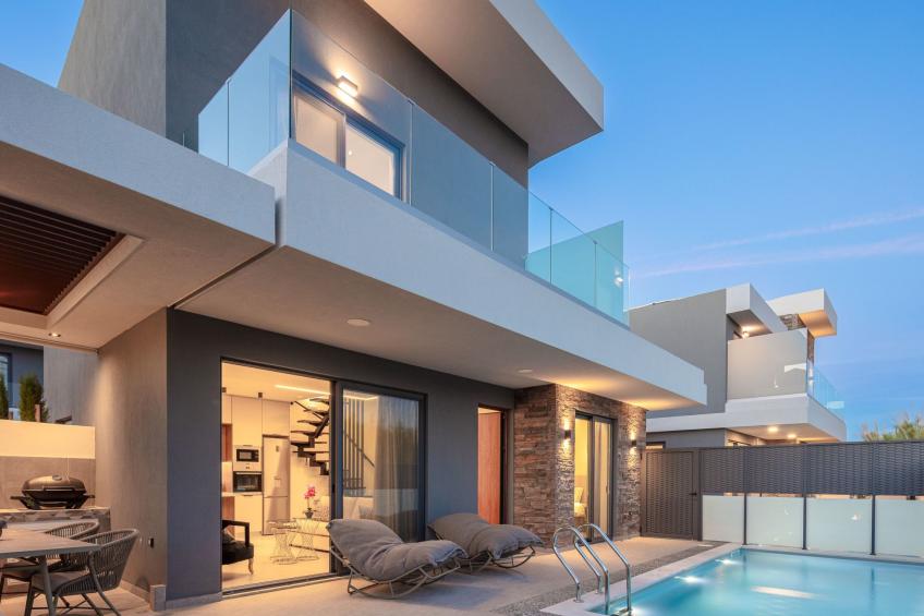 VillaSaints I - Pool und BBQ, Spaziergang zum Strand