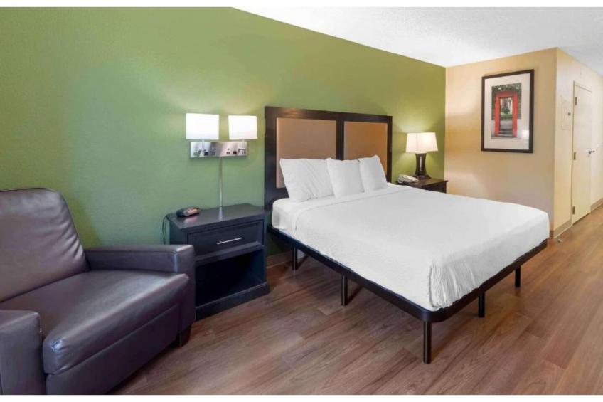 1 Queen Bed | Non-Smoking, Kitchen, Sofa-Bed - foto 38