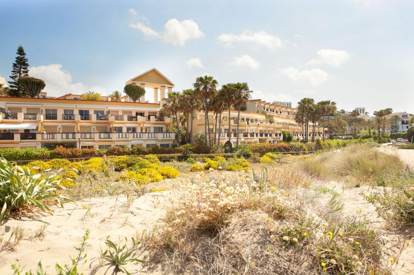 Beachside apartment in Elviria, Romana Playa - foto 11