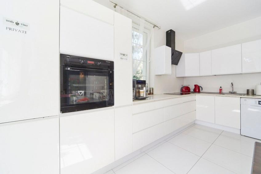 Ferienvilla mit Garten, Grill und Terrasse - foto 12