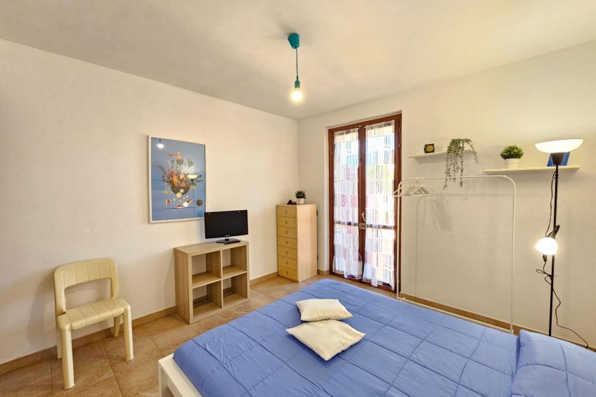 Helle mediterrane Villa mit Veranda und Garten - foto 11