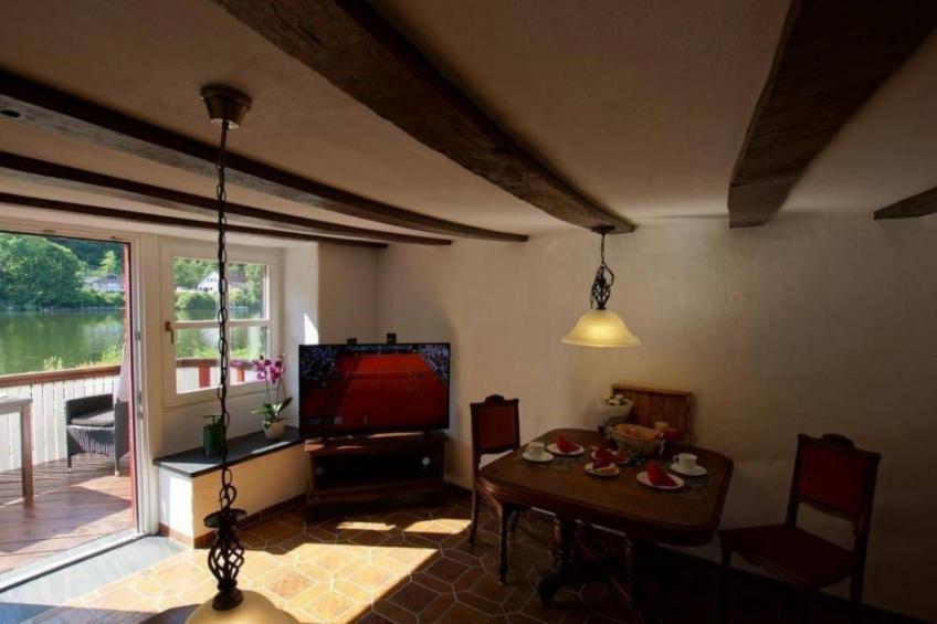 Altes Fährhaus anno 1 6 3 3 - Traumferienwohnung in exponierter Moselufer-Lage - foto 12