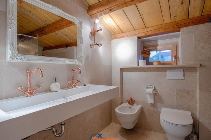 Schöne Steinvilla mit beheiztem Pool und Sauna - foto 38
