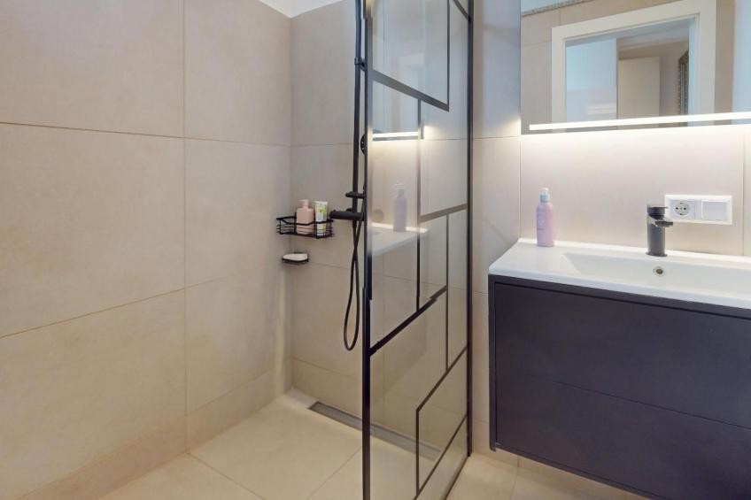 Renovierte Erdgeschosswohnung - foto 6