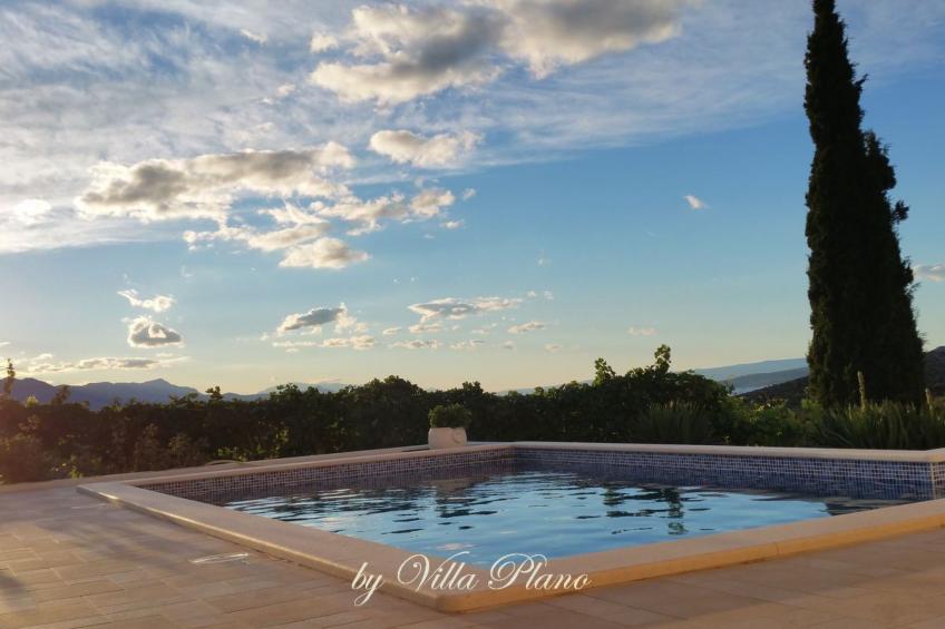 Ferienvilla "Plano" mit Blick auf das Wasser