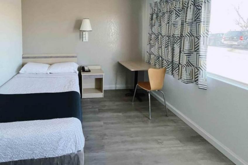 1 Queen Bed  Non-Smoking - foto 6