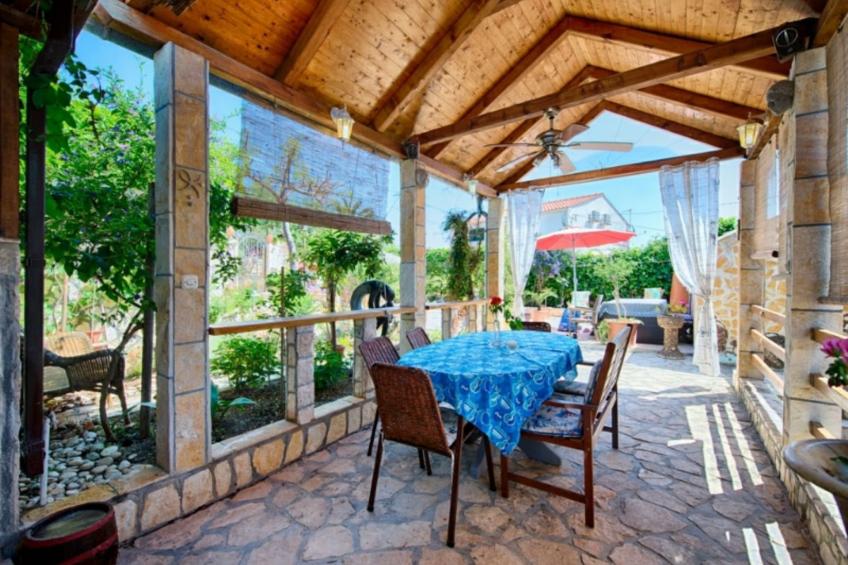 Golden Coast Apartments - A3  OneBedroom with Terrace and Seaview - foto 6