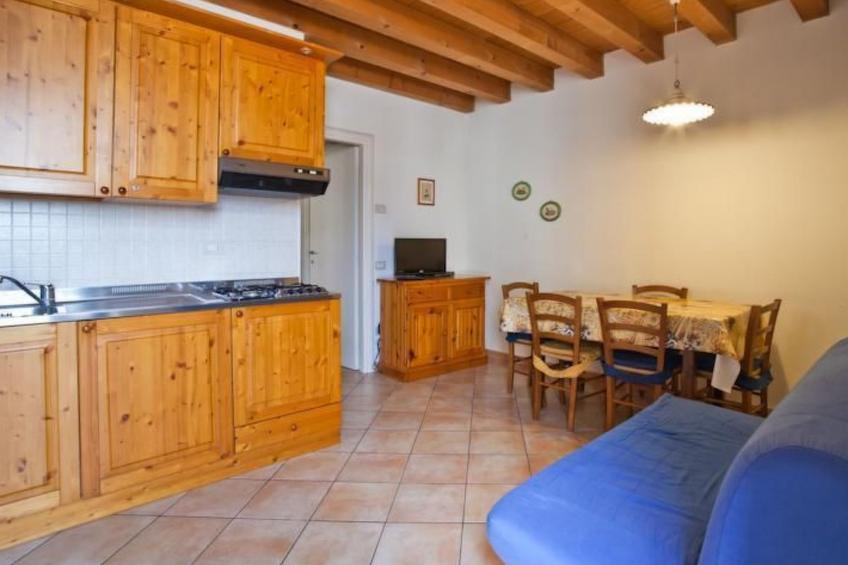 Die Wohnung befindet sich im Erdgeschoss