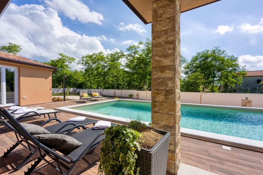 Villa met zwembad en airconditioning - BF-GWGG3 - foto 8