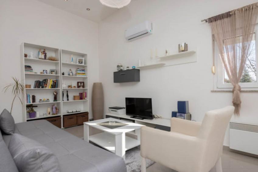 Charming Villa Nina with Pool - Four Bedroom Villa With Terrace and Swimming pool - foto 3