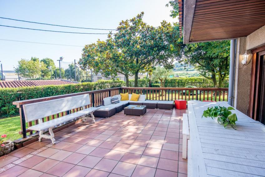 9 Zimmer. 24 pro. Strand. In der Nähe von Bilbao - foto 12