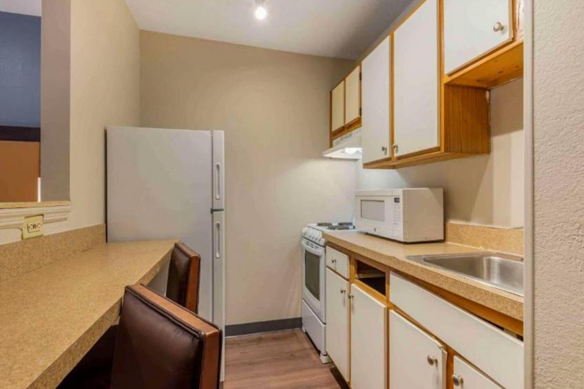 2 Queen Beds | Non-Smoking, Micfridge - foto 5