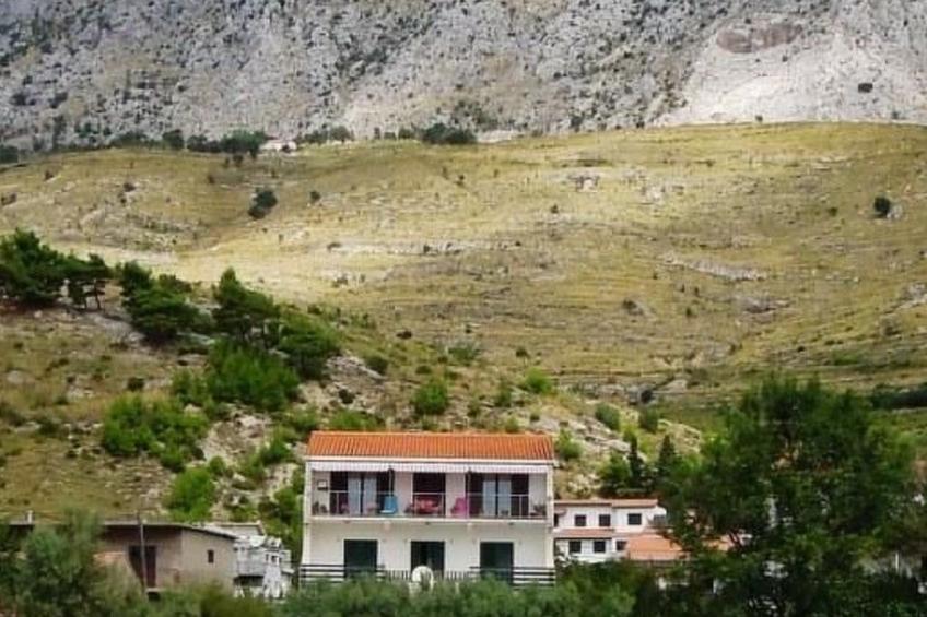 Große Ferienwohnung in Duće mit Privatem Balkon und Meerblick - foto 2