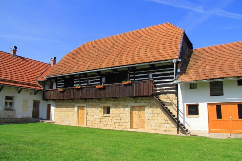 Holiday home Half-timbered house (historical homestead) with a sunken indoor pool and wine cellar, - BF-VY62Y