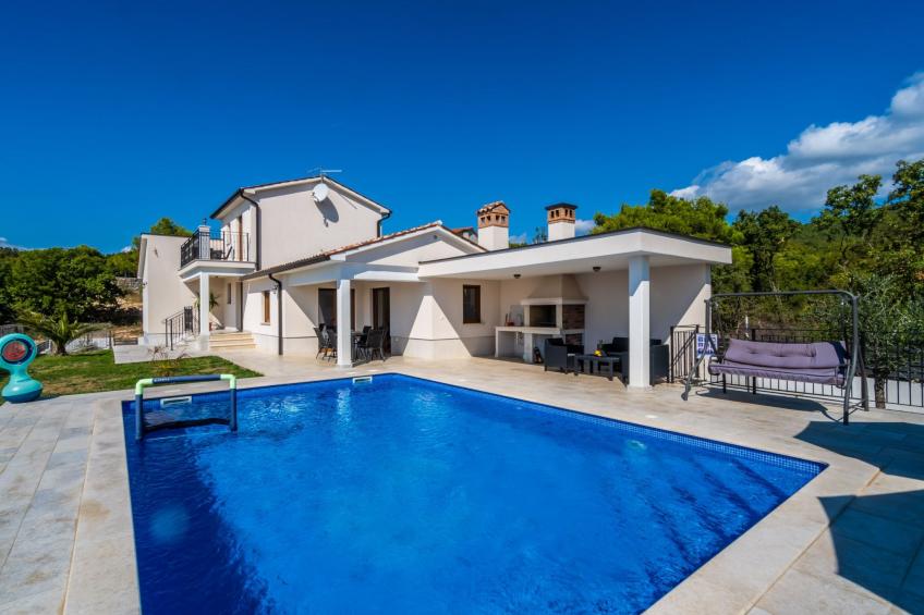 Elegantes Escape mit Pool und Panoramablick - foto 45