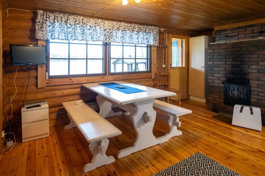 Kalliorinne, lomaässä - foto 3