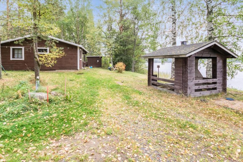 Pihlaja, lomaässä - foto 2