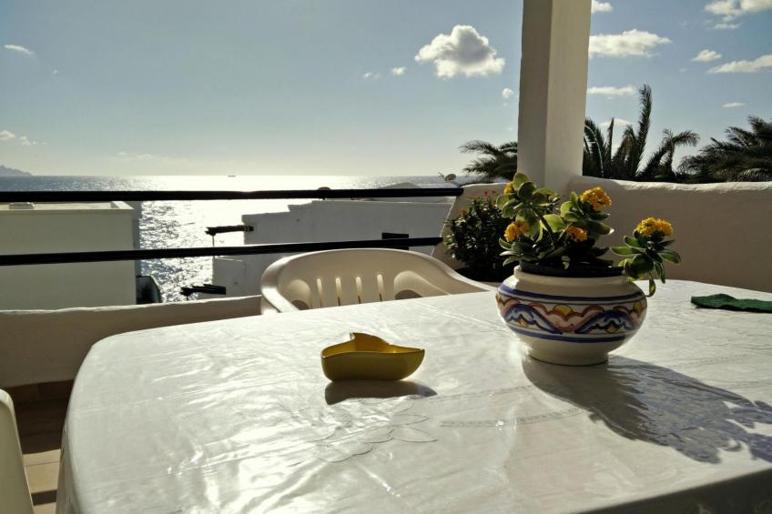 Wohnung "Faro de Sardina" mit Blick aufs Wasser