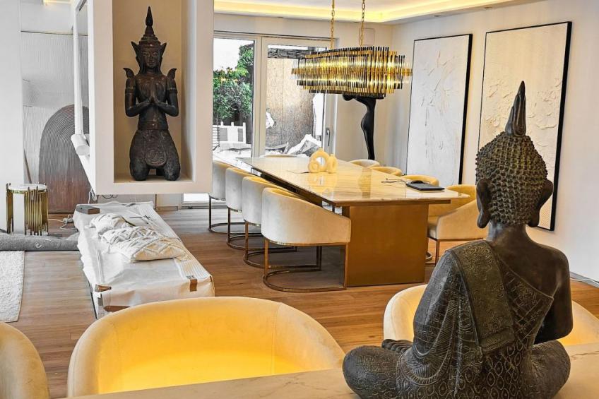 Luxurious large Home, Pool , Garden , Koi Pond - foto 24