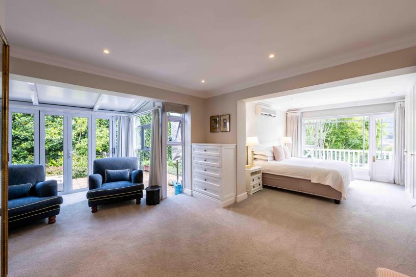 4 Bedroom Self Catering House - foto 22