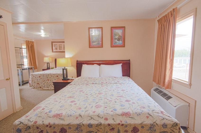 Queen Bed Non-Smoking - foto 9