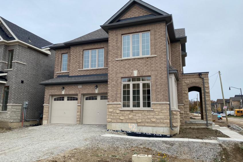 Haus in Brampton mit privatem Parkplatz - foto 2