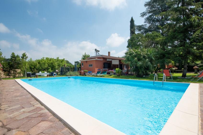 Oleandri Ferienhaus mit privatem Pool