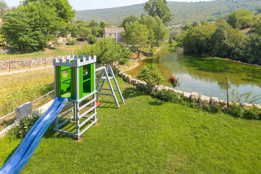 Schönes Ferienhaus in Grab mit Privatparkplatz und Bergblick - foto 26