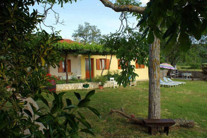 Charmantes Ferienhaus in Bartići mit Terrasse - foto 2
