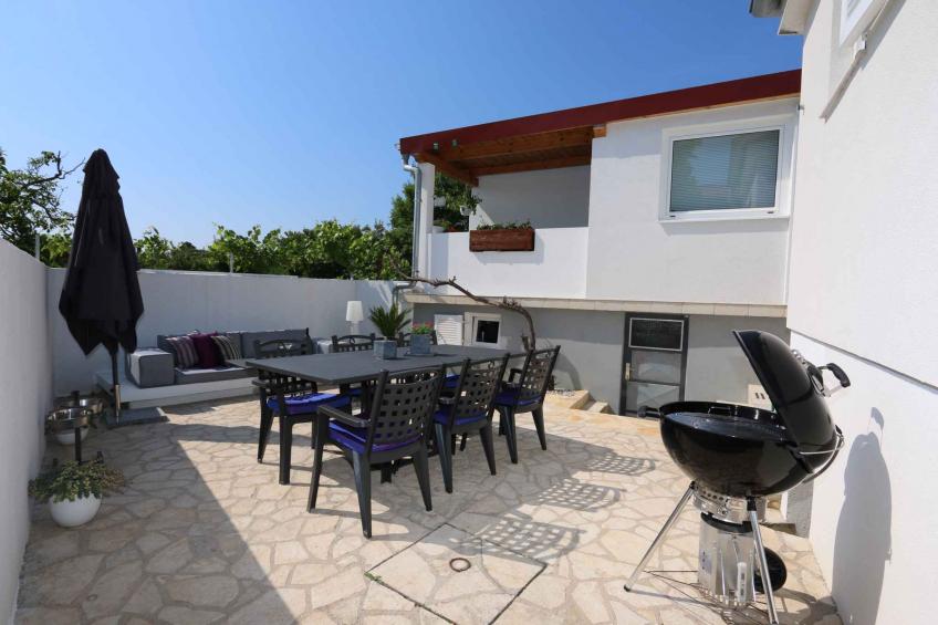 Holiday apartment with air conditioning and terrace - BF-2KCT