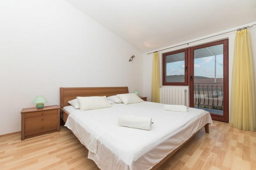 Relaxing Holiday Home with Pool, Fitness Area, and Entertainment Facilities - Six Bedroom Holiday Home - foto 16