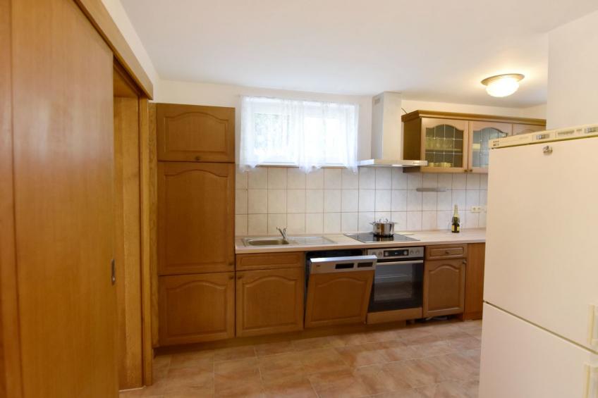 Geräumige Kellerwohnung in der Nähe von Umag - foto 9