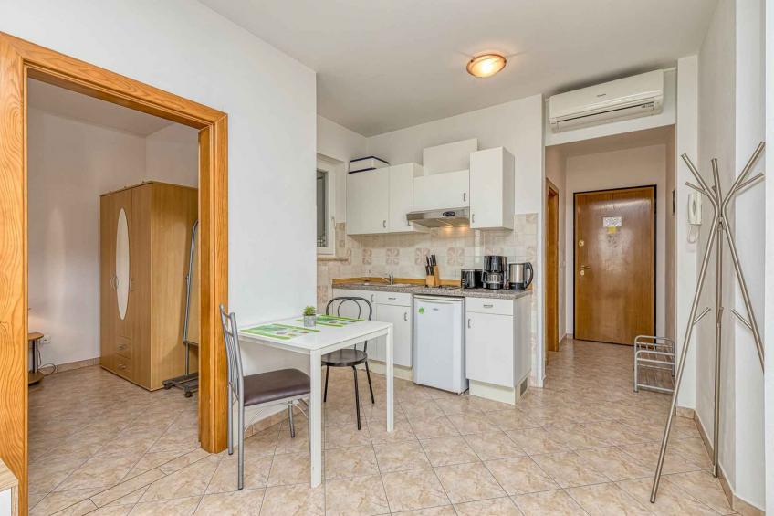 Vakantiewoning met airconditioning en terras - VW-7RP97 - foto 8