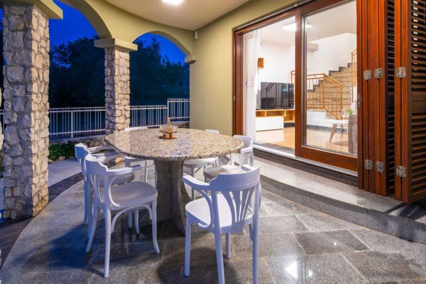 Charming Villa Rea, 8+2 with heated pool - foto 52