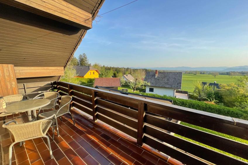 Vibrant and Charming Apartment with Balcony and Mountain View - Two Bedroom Apartment with Balcony and Mountain View - foto 13