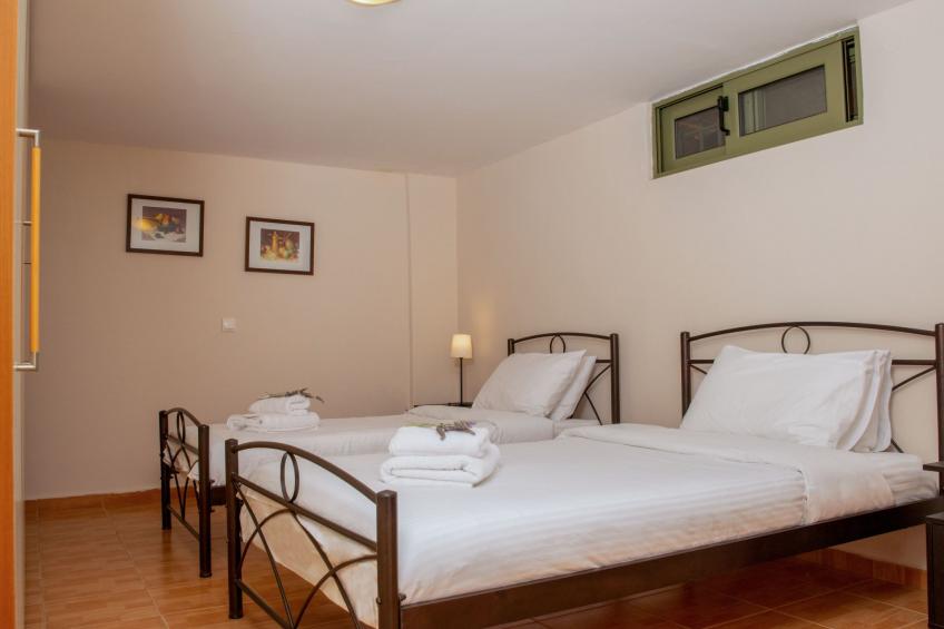 Haus in Nea Tirintha mit privatem Parkplatz - foto 23