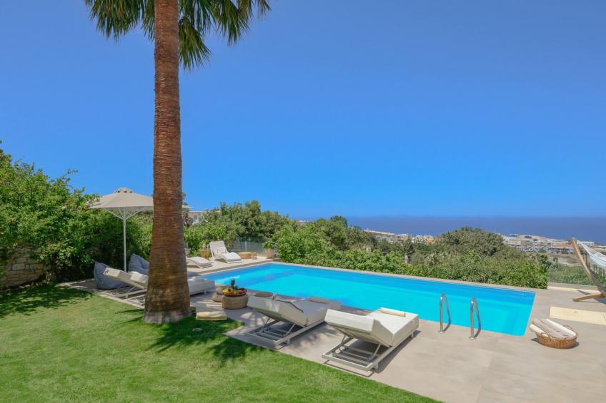 Villa mit Infinity-Pool und BBQ, Nähe zum Strand - foto 9