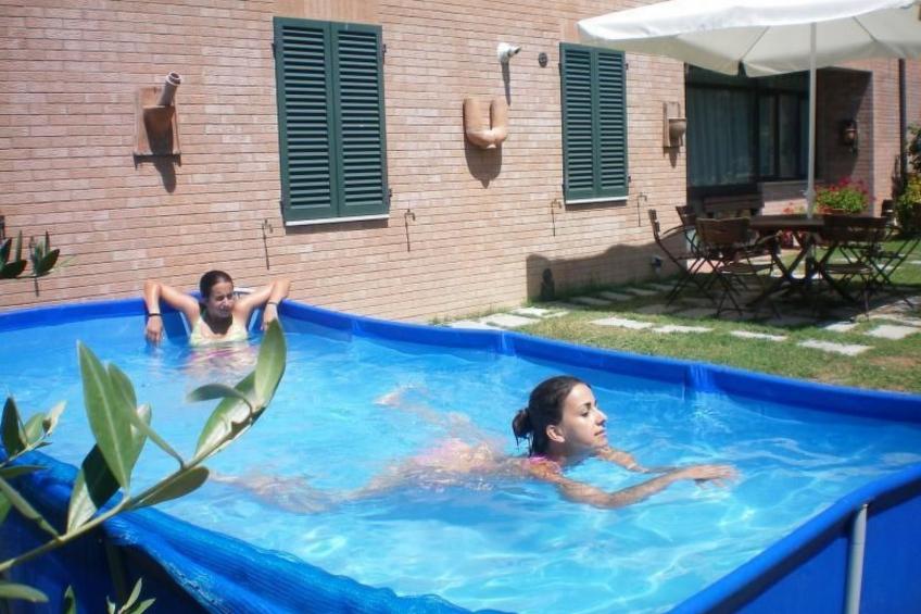 Wohnung mit Garten und oberirdischem Pool - foto 2