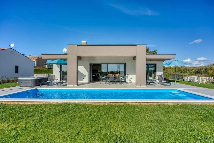 Villa mit Pool und Whirlpool - BF-Y4W8G - foto 7