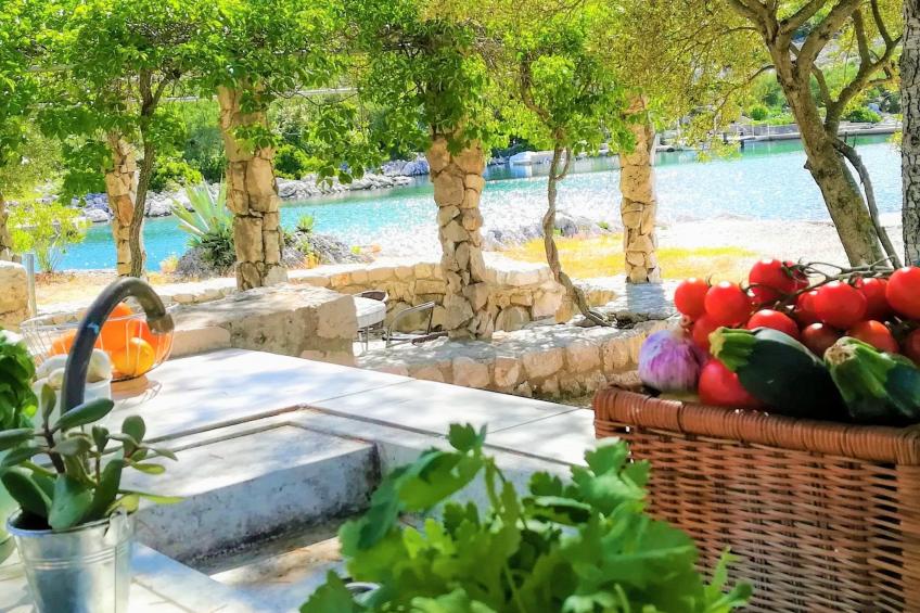 Anwesen mit Blick auf das Wasser - foto 13